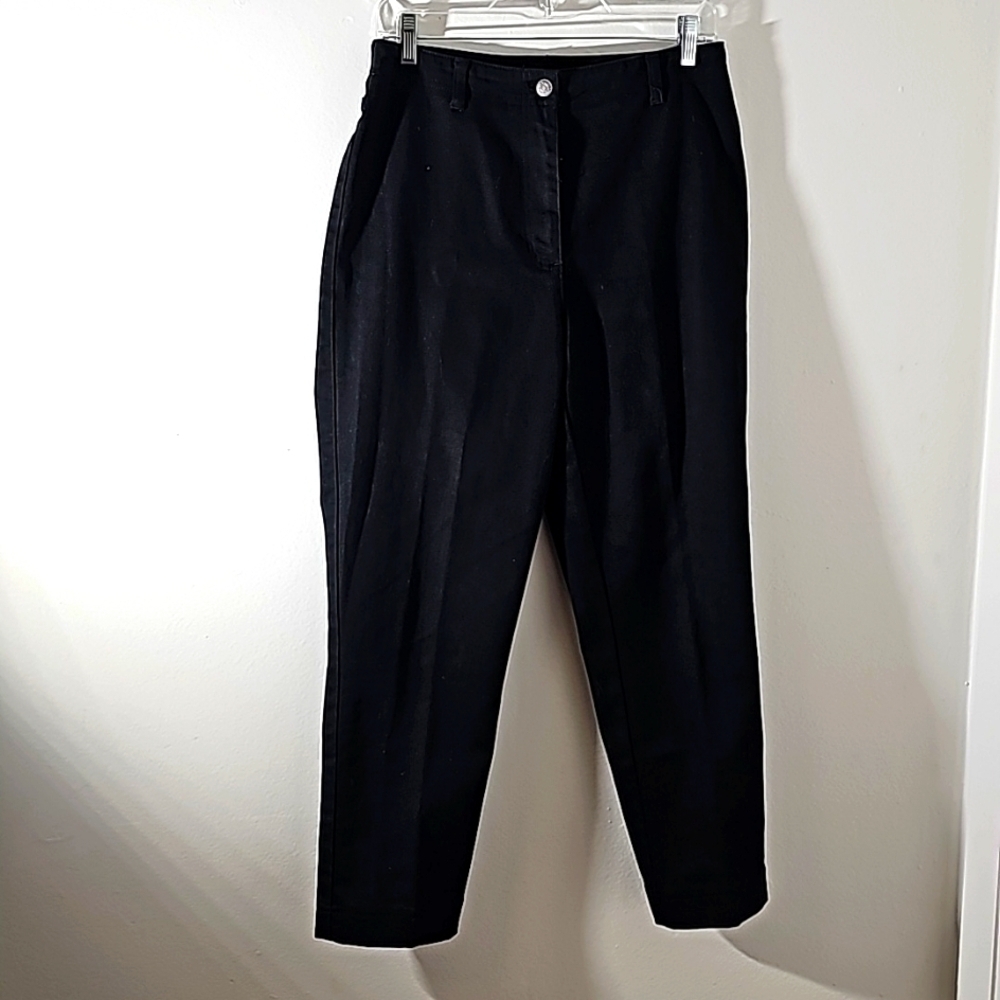 Lauren Jeans Co. Black jeans with no‎ pockets, no size tag. 10?